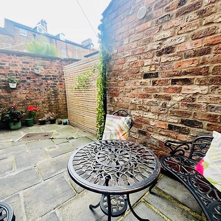 Bootham Apartment 32 - Free Parking - Five Minute Walk To York Minster Exterior photo